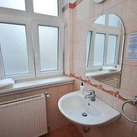 Broadway Casa de hóspedes 3*