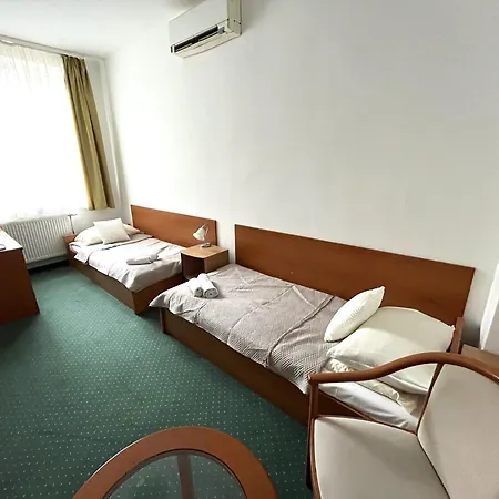 Broadway 3* Budapest