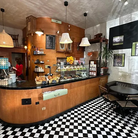 בית הארחה Broadway