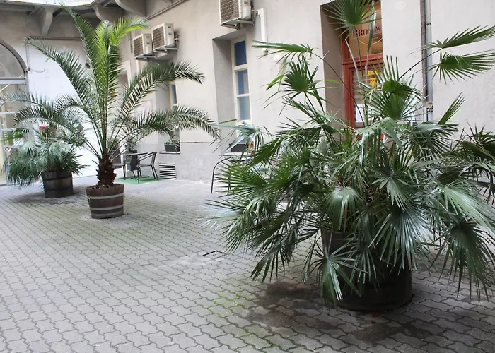 בית הארחה Broadway