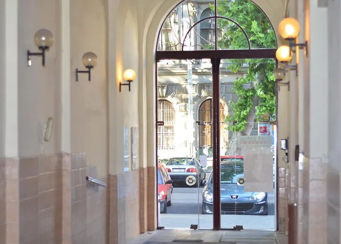 בית הארחה Broadway בודפשט